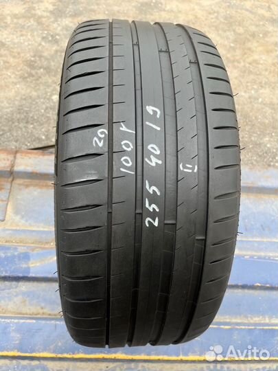 Michelin Pilot Sport 4 255/40 R19 100Y