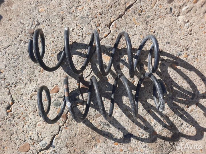 Пружины заднии Suzuki Splash