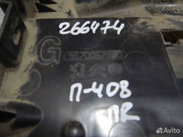 Дефлектор радиатора правый., Peugeot (Пежо) -408