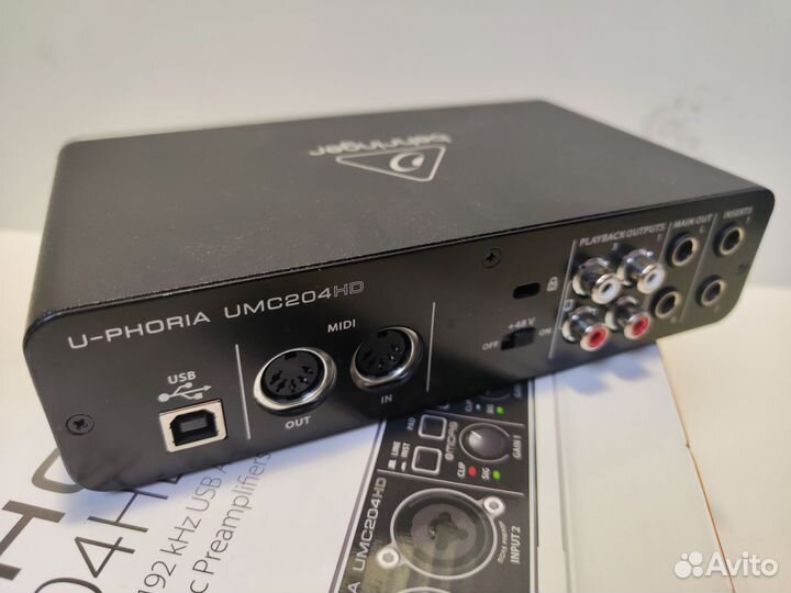 Behringer u-phoria UMC204HD