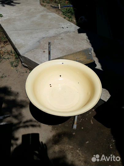 Таз эмалированной б/у