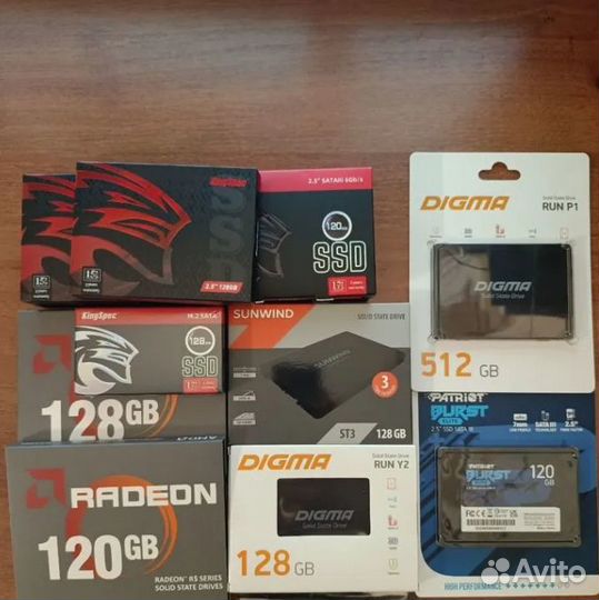 SSD накопитель AMD Radeon R5 2.5