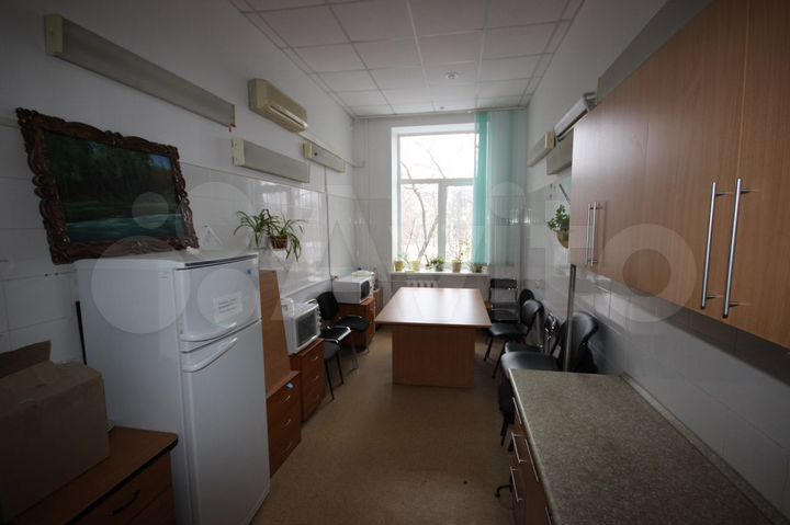 Продам помещение свободного назначения, 2519.4 м²