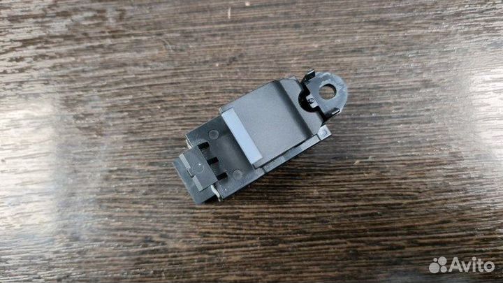 Кнопка стеклоподъемника Land Rover Range Rover