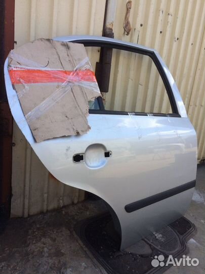 Дверь задняя правая Skoda Octavia Tour седан