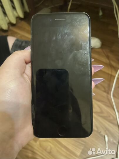 Телефон iPhone 7
