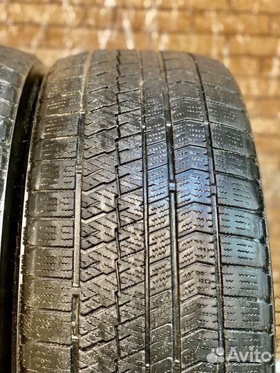 Bridgestone Blizzak Ice 245/45 R19 98S
