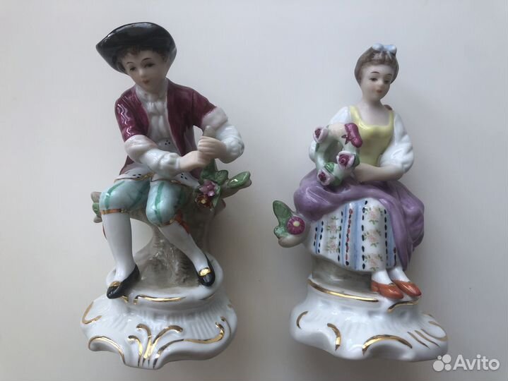 Две парные фарфоровые фигурки