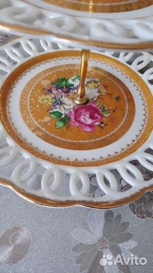 Фарфоровая этажерка для фруктов