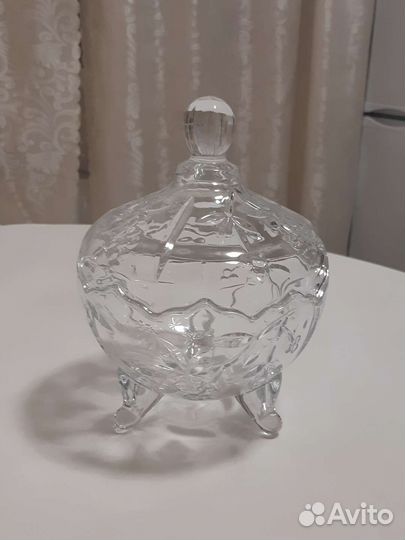 Хрустальная конфетница с крышкой. СССР