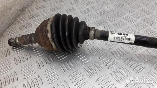 Привод передний правый opel astra J (3SV17N101)