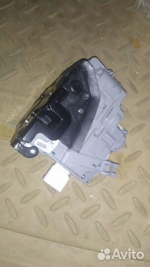 Замок задней левой двери aw8k008390015