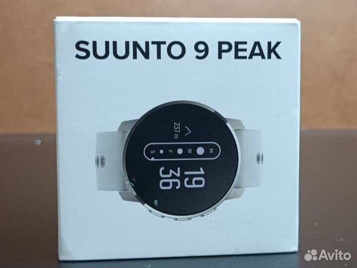 Умные часы Suunto 9 Peak Birch White Titanium