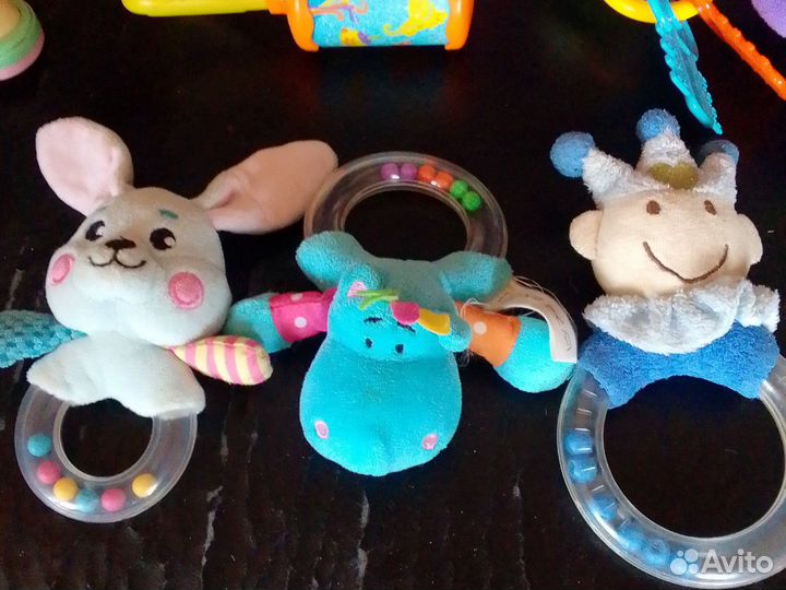 Развивающие игрушки пакетом