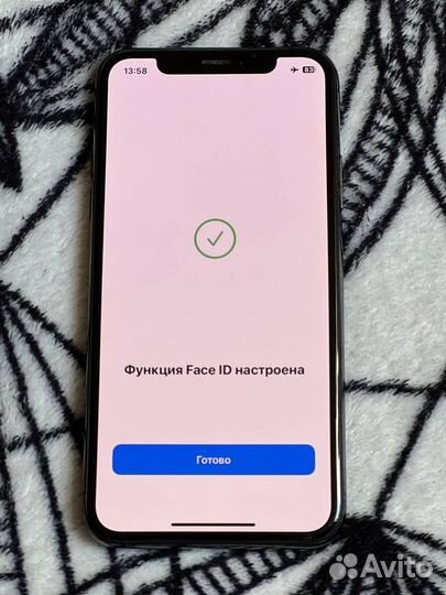 iPhone Xs, 64 ГБ