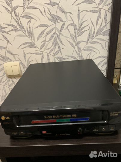 Видеомагнитофон