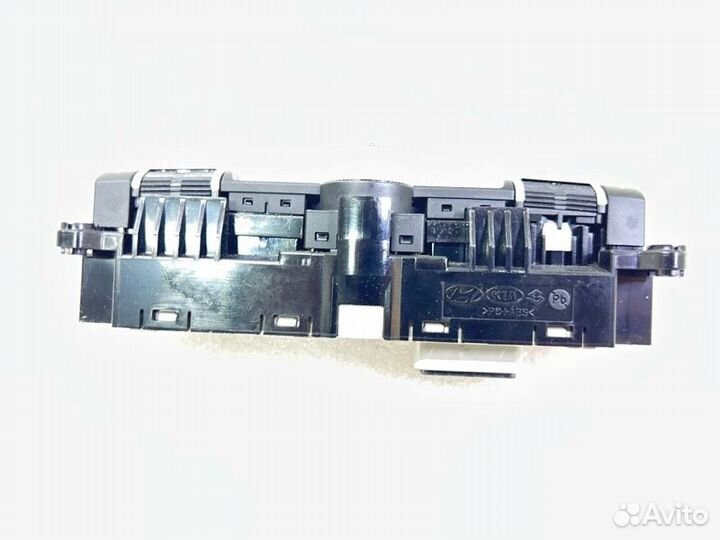 Блок кнопок подогрева сидений Kia K5 DL3 G4NA 2021