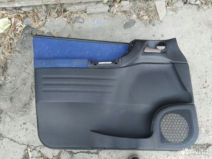 Обшивка двери opel zafira A