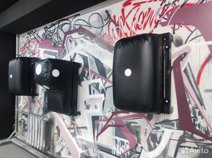 Продам боксерский мешок (новые), шлема.перчатки