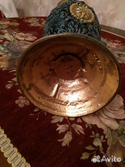 Кувшин металлический