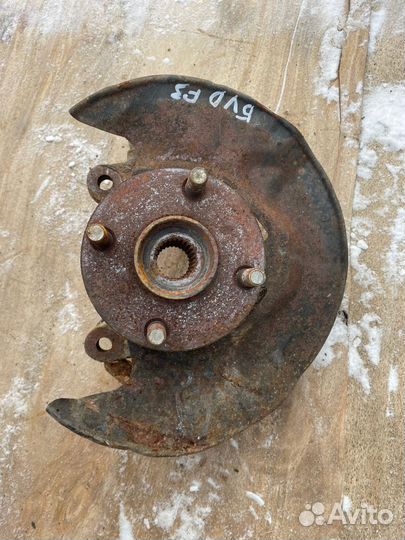 Byd f3 поворотный кулак левый правый