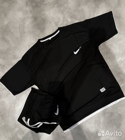 Костюм спортивный nike