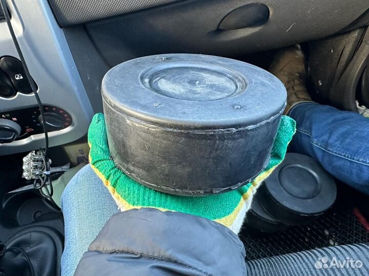 Амортизатор катка ду-54А.02.095