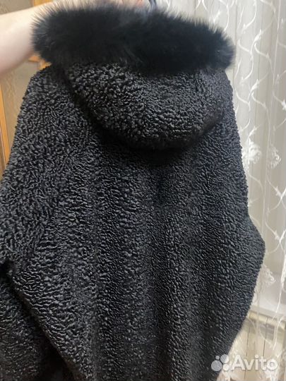 Пальто женское из каракульчи