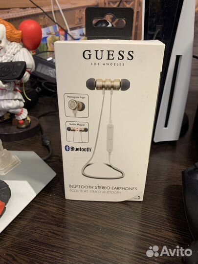 Беспроводные наушники Guess новые оригинал