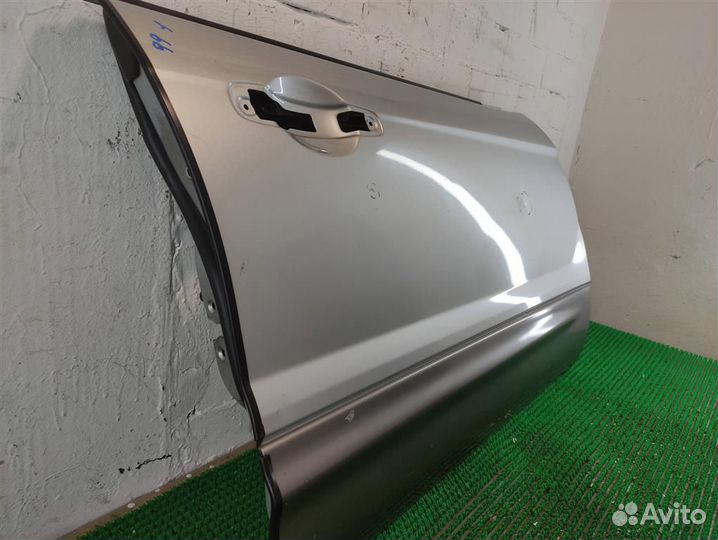Дверь передняя правая Subaru Forester SG/S11 2003