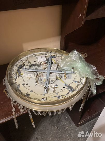 Люстра с пультом бу