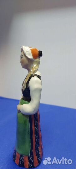 Винтажная статуэтка финская девушка
