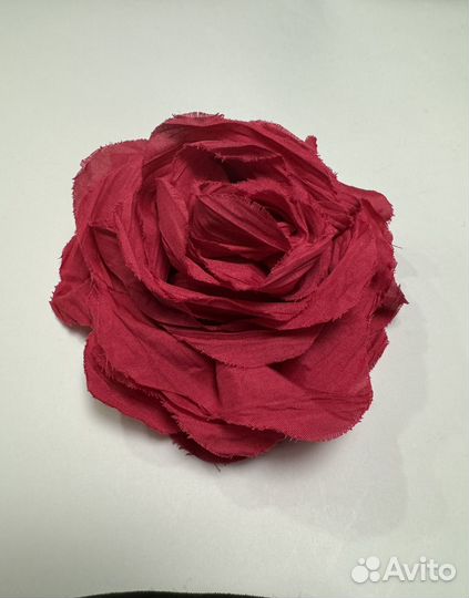 Брошь цветок из ткани