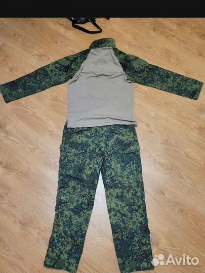 Тактический костюм мох с наколенниками