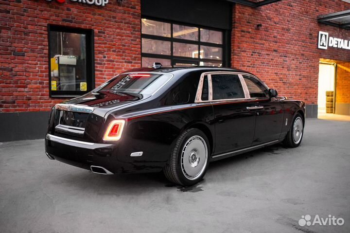 Rolls-Royce Phantom 6.8 AT, 2023, 1 км