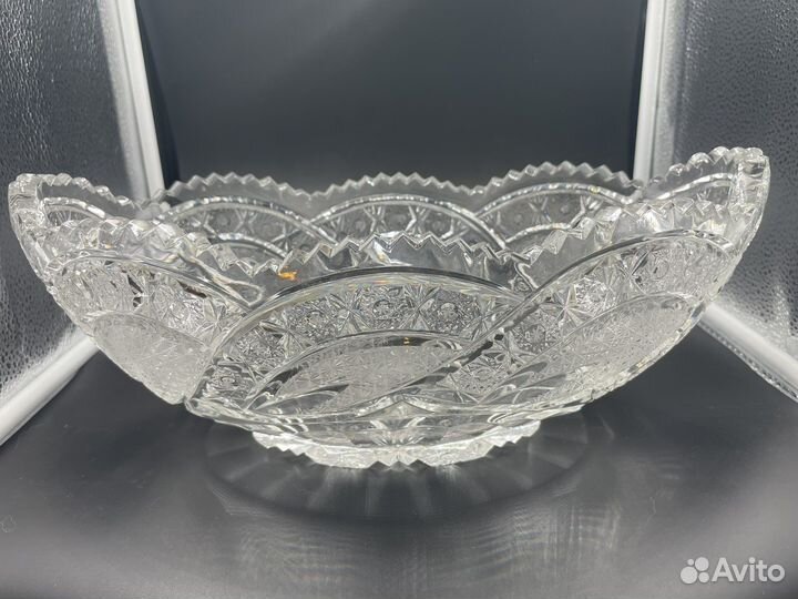 Хрустальная конфетница (салатница) 