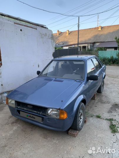 Ford Escort 1.1 МТ, 1984, битый, 77 777 км