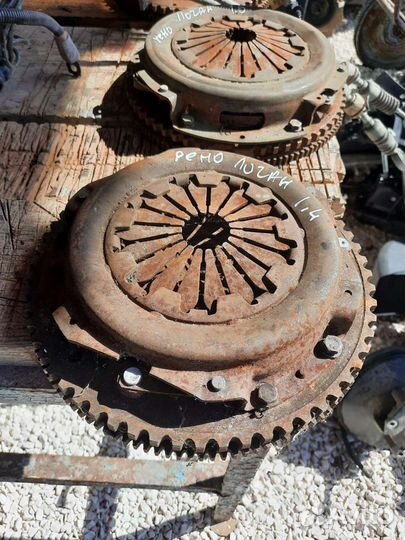 Маховик сцепление Renault Logan