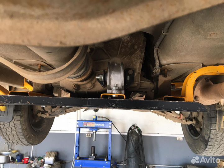 Подрамник раздатки нива 2121 niva