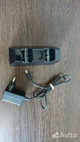 Зарядная станция для геймпада Barn&Hollis HS-PS500