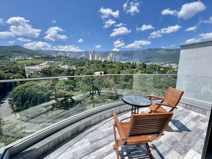 Квартира-студия, 38 м², 20/20 эт.