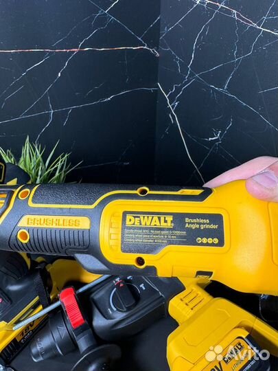 Набор 3в1 бесщеточный новый Dewalt