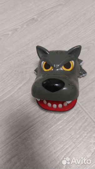 Игрушка зубастый волк