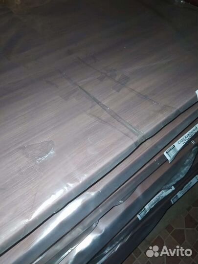 Столы и стулья для кафе новые, табуретки