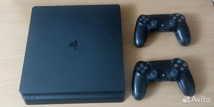 Sony playstation 4 PS4 slim 1tb