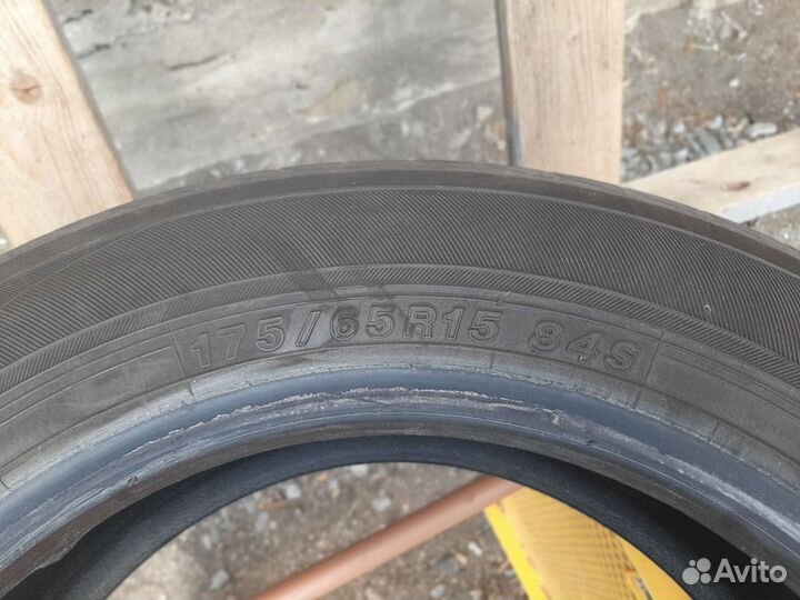 Yokohama YS208 175/65 R15