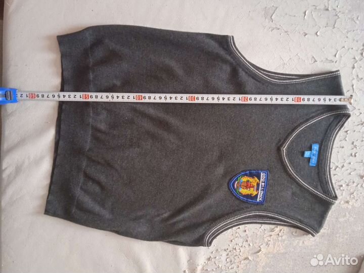 Жилетка в школу с лейблом школы 81 г.Омска