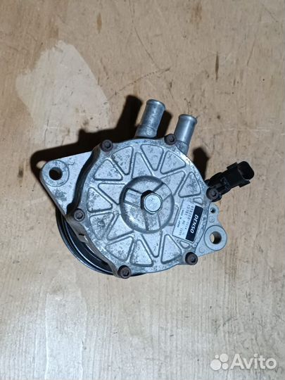 Насос водяной (помпа) Toyota Jeep