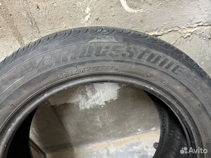 Bridgestone B381 20.5/55 R16