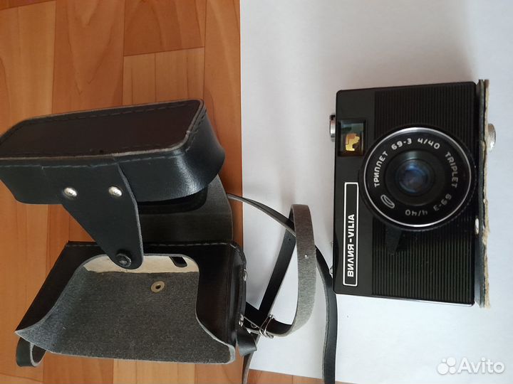 Пленочный советский фотоаппарат Vilia